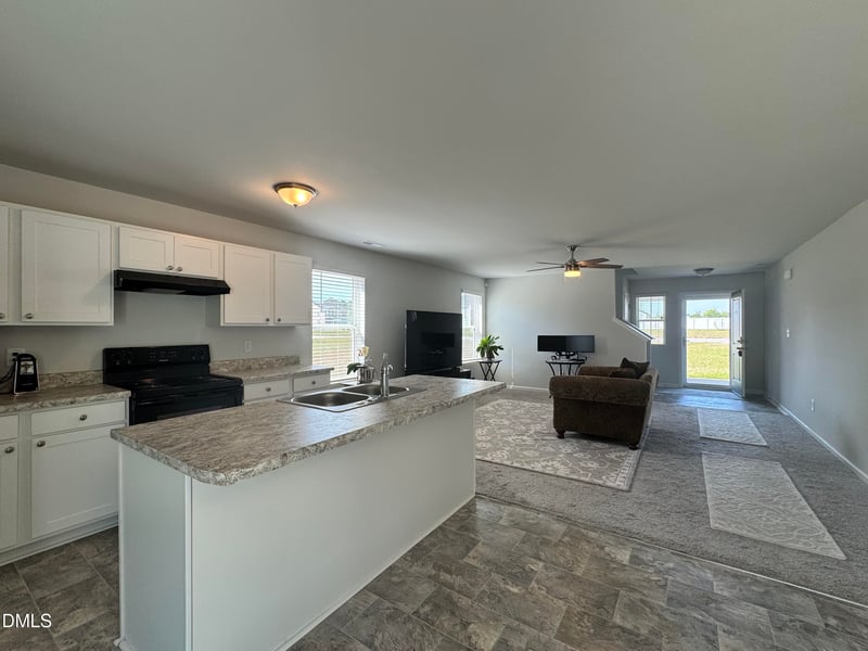 72 Betty Ann St, Dunn, NC 28334