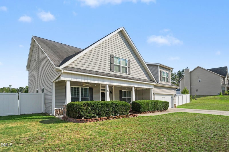 72 Castlebay Dr, Sanford, NC 27332
