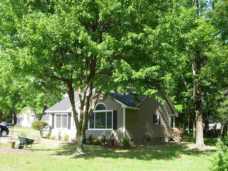72 NE Cindy Dr NE, Angier, NC 27501