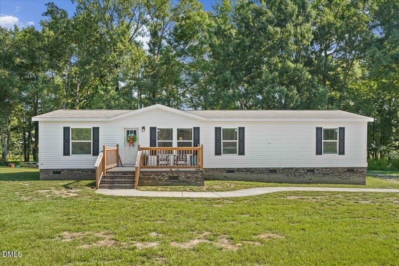 72 Crocker Rd, Smithfield, NC 27577