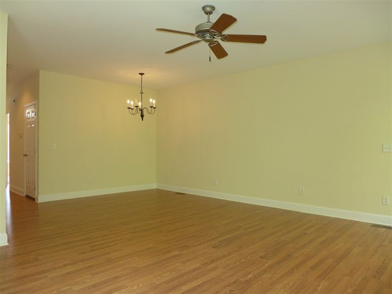 72 Grapevine Trl, Durham, NC 27707