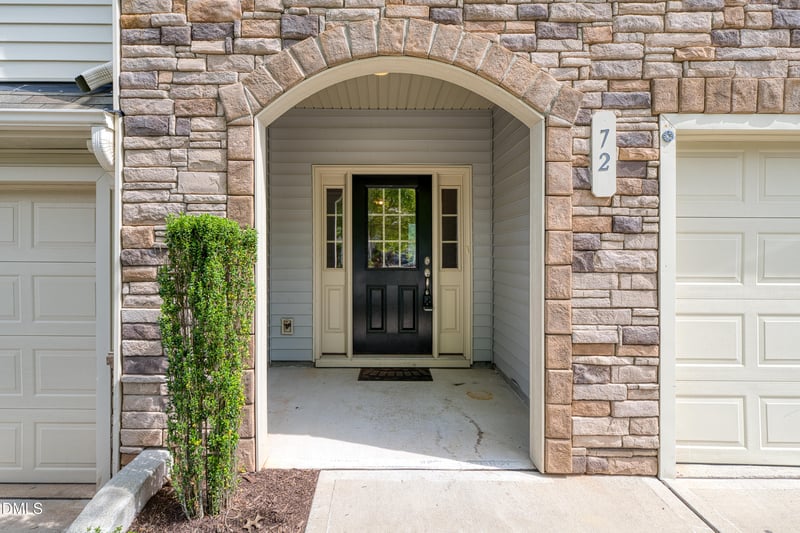 72 Grove Point Dr, Clayton, NC 27527