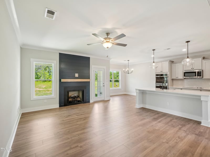 72 Hewitt Woods Dr, Clayton, NC 27527