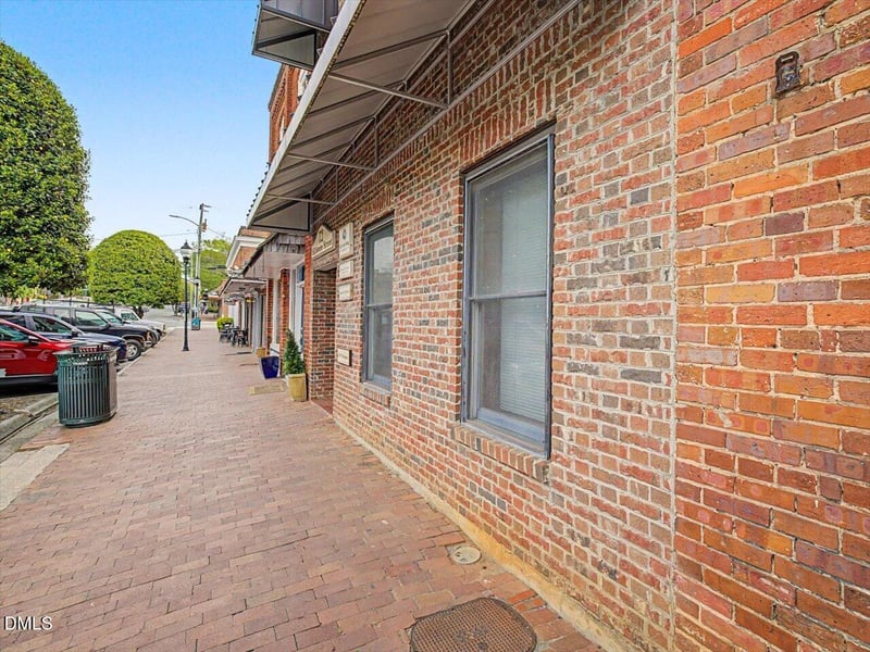 72 Hillsboro St, Pittsboro, NC 27312