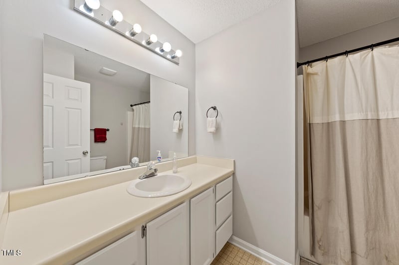 72 Justin Ct, Durham, NC 27705