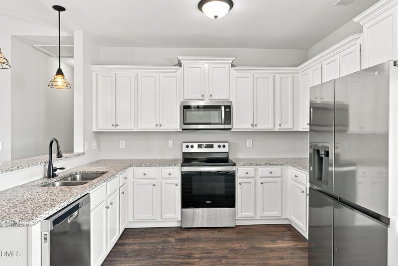 72 Leisure Ave, Four Oaks, NC 27524