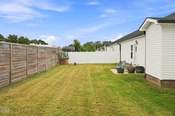 72 Leisure Ave, Four Oaks, NC 27524