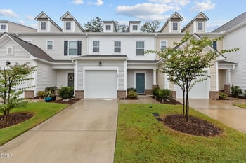 72 Little Leaf Ln, Clayton, NC 27527