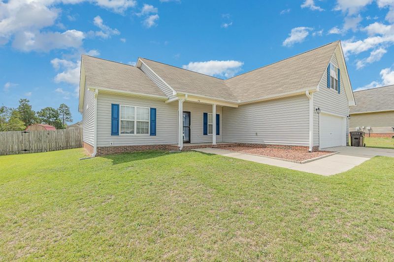 72 Macon Ct E, Sanford, NC 27332