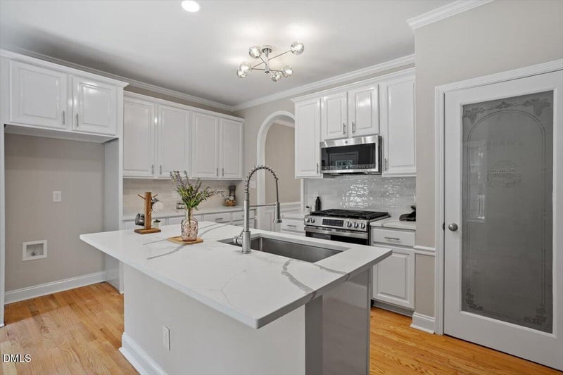 72 Montpelier Ln, Clayton, NC 27527
