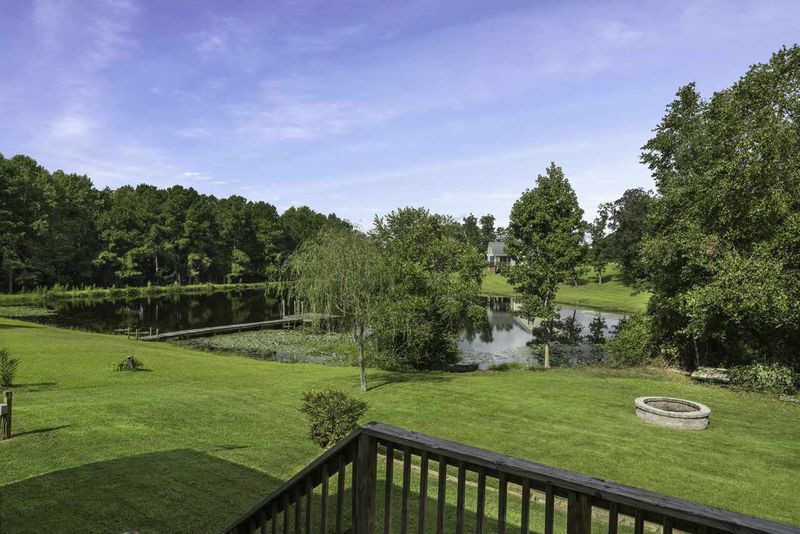 72 Peacemaker Ln, Smithfield, NC 27577