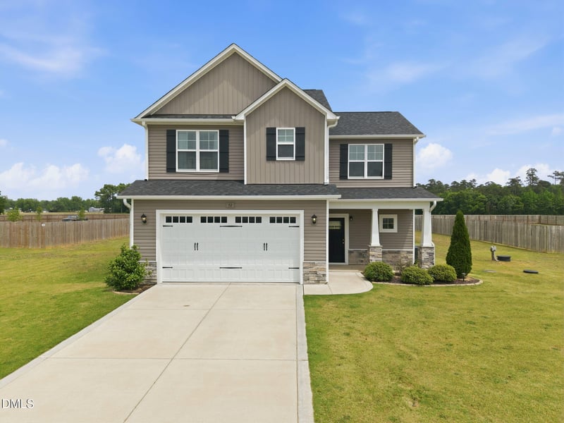 72 Sanford Ln, Dunn, NC 28334