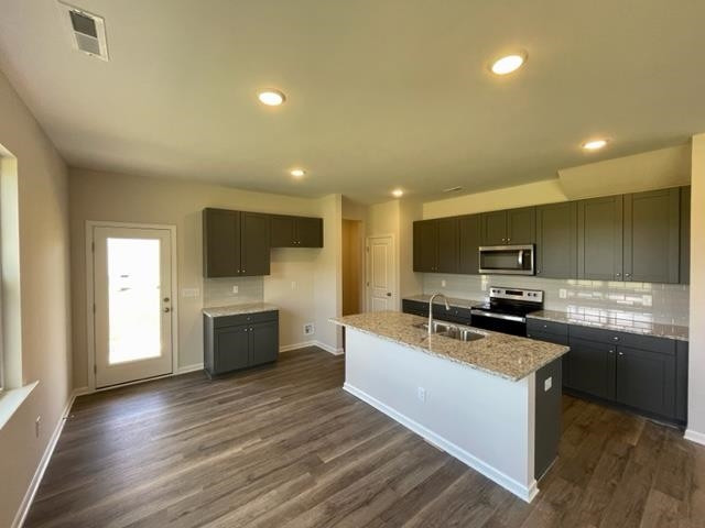 72 W St Andrews Dr, Zebulon, NC 27597