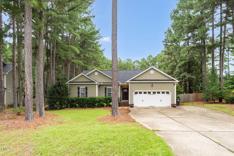 72 Thicket Dr, Angier, NC 27501