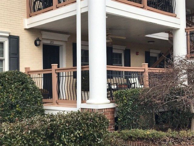 720 Bilyeu St #201, Raleigh, NC 27606
