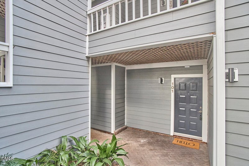 720 Bishops Park Dr #101, Raleigh, NC 27605