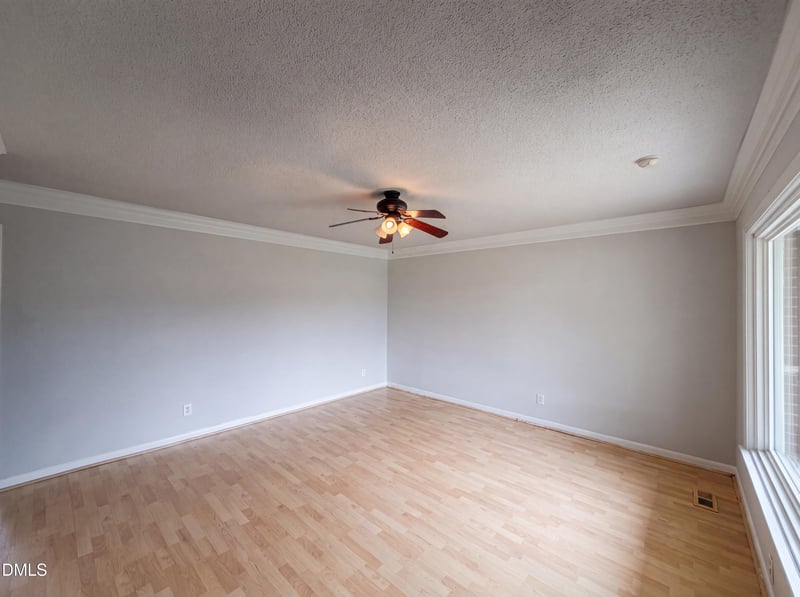 720 Carnegie Dr, Fayetteville, NC 28311