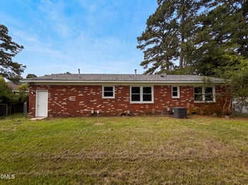 720 Carnegie Dr, Fayetteville, NC 28311