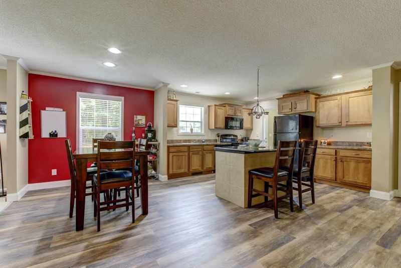 720 Circle Dr, Angier, NC 27501