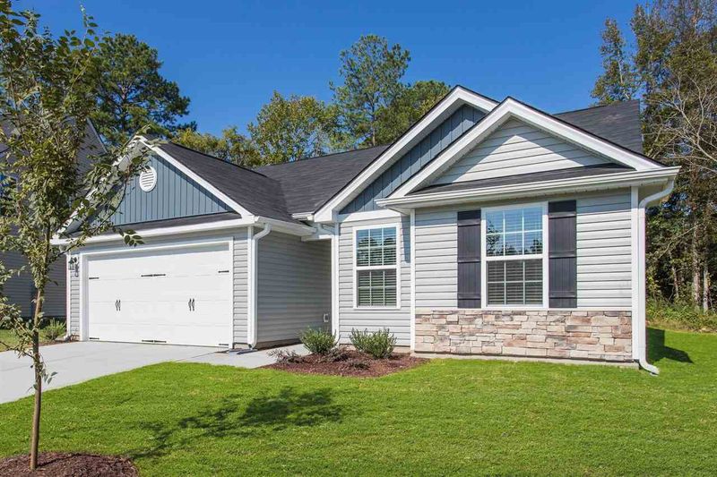 720 Crackling Ct, Zebulon, NC 27597