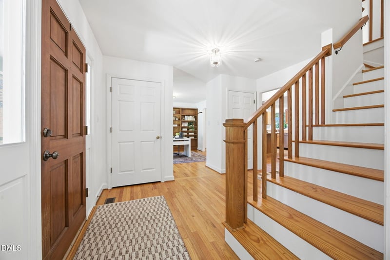 720 Creekstone Dr, Chapel Hill, NC 27516