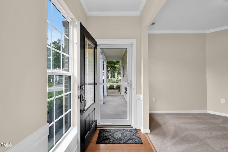 720 Finnbar Dr, Cary, NC 27519