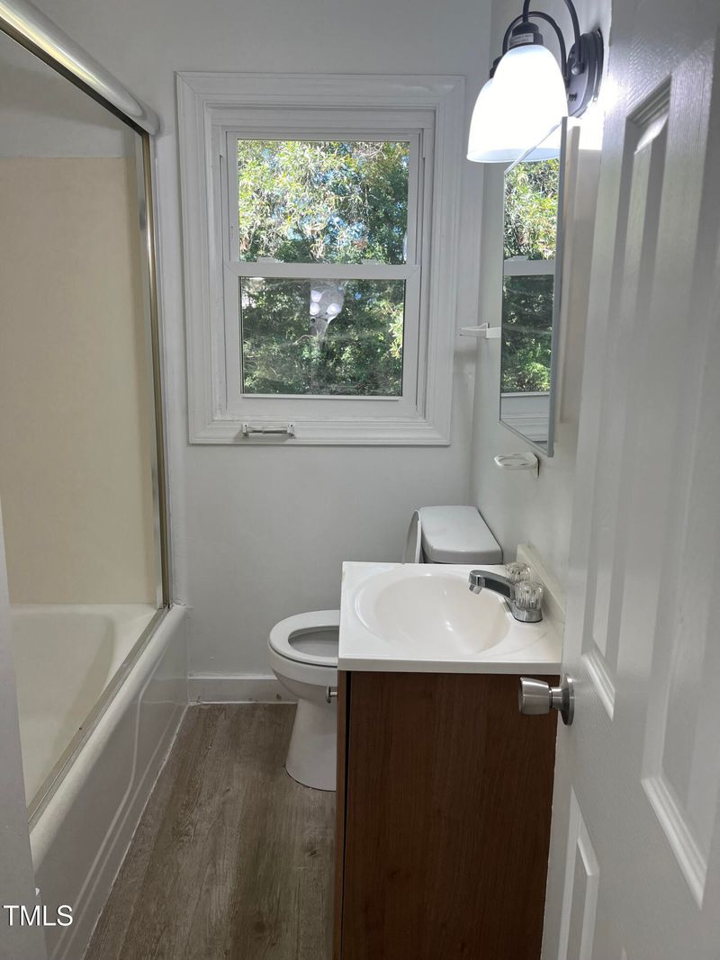 720 Ford St, Burlington, NC 27217