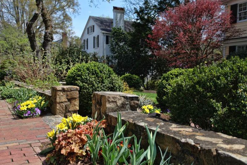 720 Gimghoul Rd #9, Chapel Hill, NC 27514