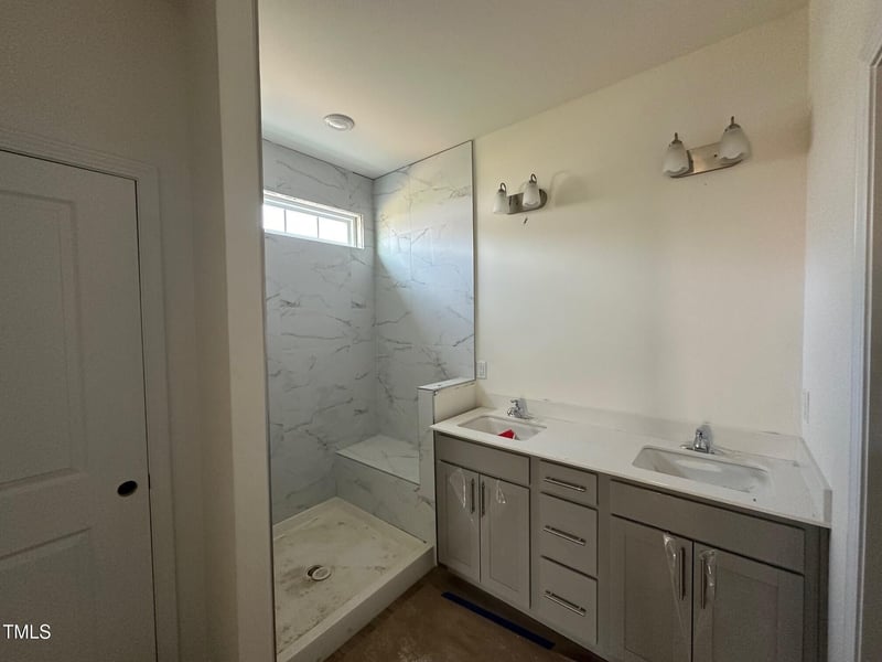 720 Hipwood Dr, Zebulon, NC 27597