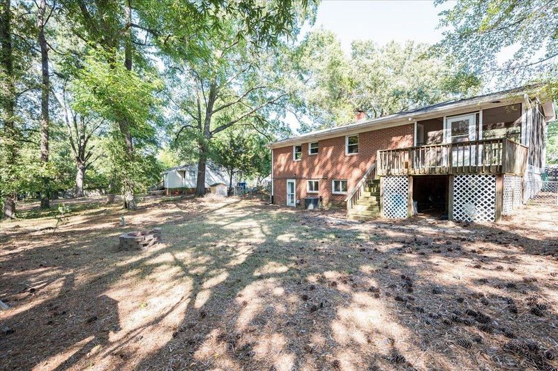 720 Lynn Rd, Durham, NC 27703