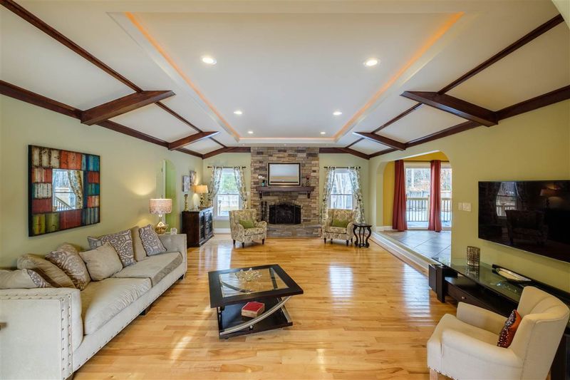 720 Malbay Ln, Raleigh, NC 27615