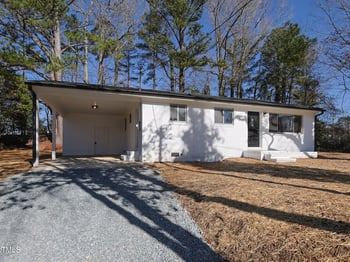 720 Moore St, Clayton, NC 27520