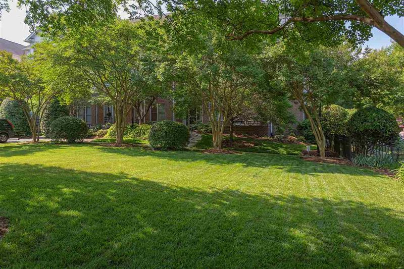720 N Person St #202, Raleigh, NC 27604