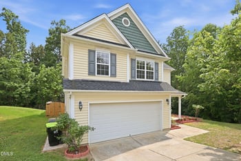 720 Pyracantha Dr, Holly Springs, NC 27540