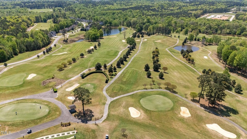 720 Raymond Dr, Clayton, NC 27527