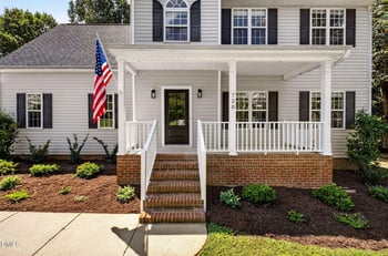 720 Raymond Dr, Clayton, NC 27527