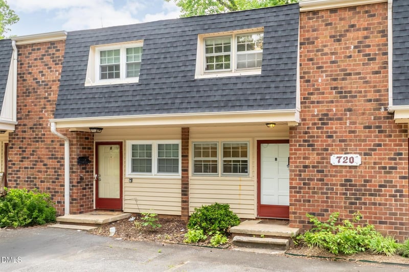 720 Shawnee Dr #B, Burlington, NC 27215