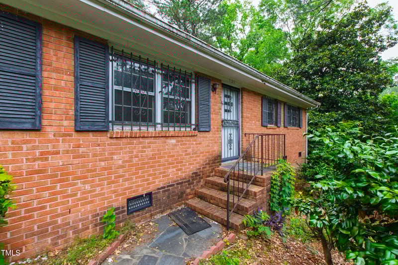 720 Sherrybrook Dr, Raleigh, NC 27610