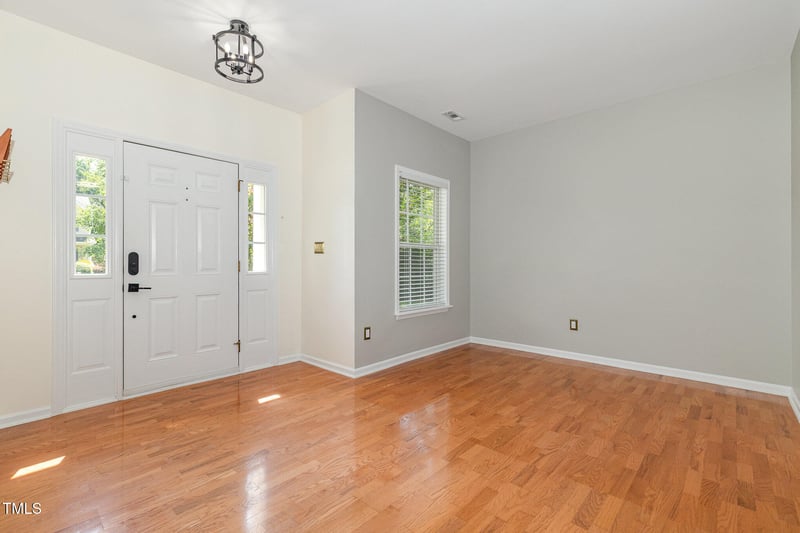720 Starkland Way, Holly Springs, NC 27540