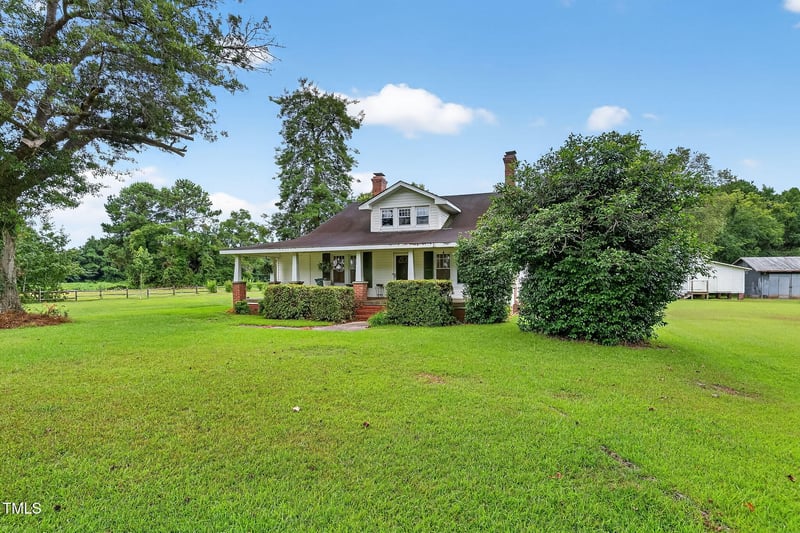 720 Titan Roberts Rd, Lillington, NC 27546