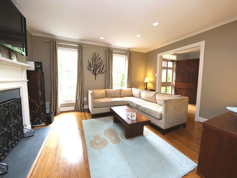 720 Westwood Dr, Raleigh, NC 27609