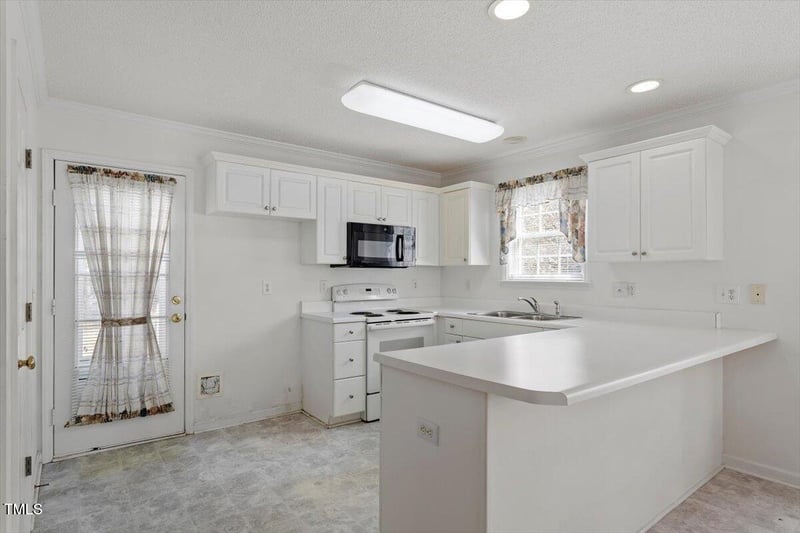 7201 Spanglers Spring Way, Raleigh, NC 27610