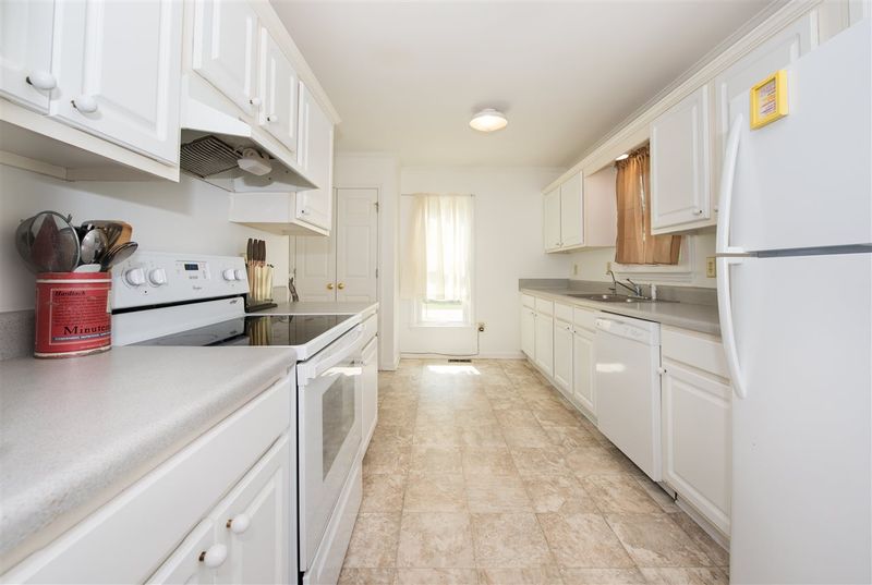 7201 Westworth Dr, Willow Springs, NC 27592