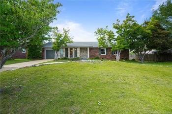 7202 Godfrey Dr, Fayetteville, NC 28303