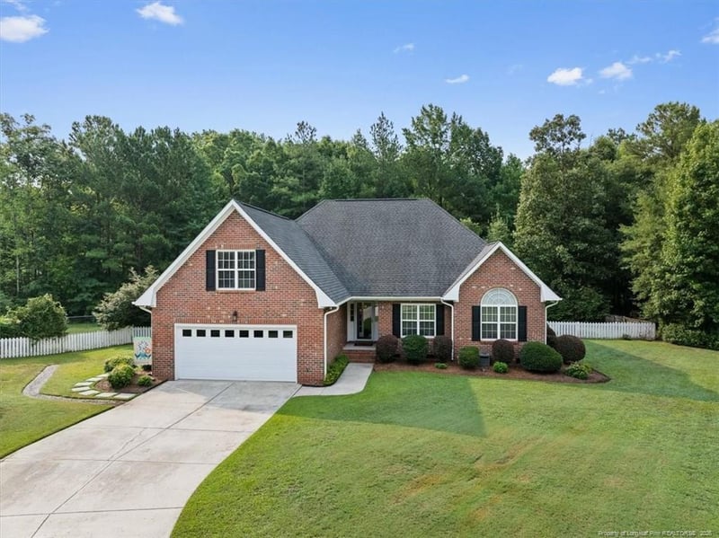 7202 Scenic View Dr, Fayetteville, NC 28306