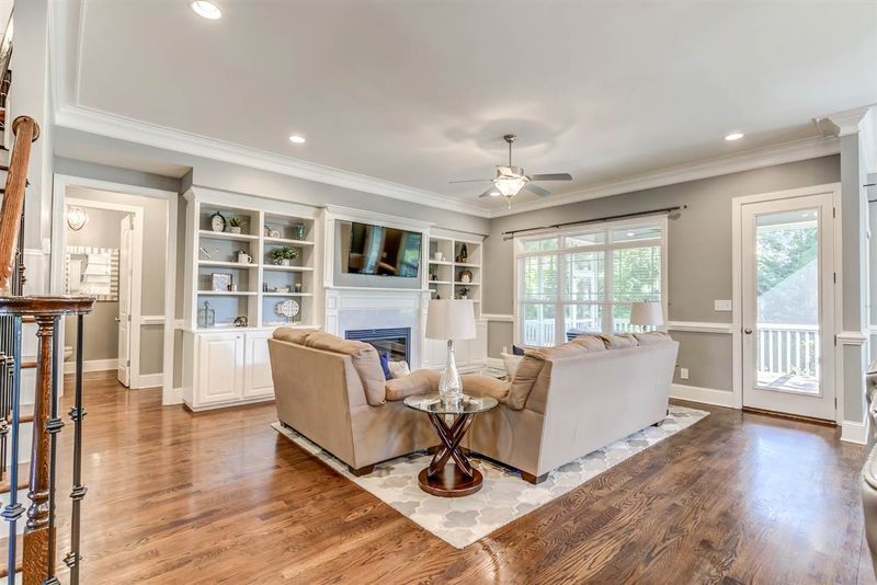 7204 Stonecrest View Ln, Cary, NC 27519