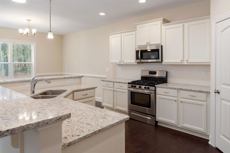 7204 Vanover Dr, Raleigh, NC 27604