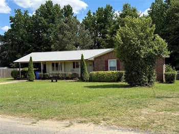7205 Godfrey Dr, Fayetteville, NC 28303
