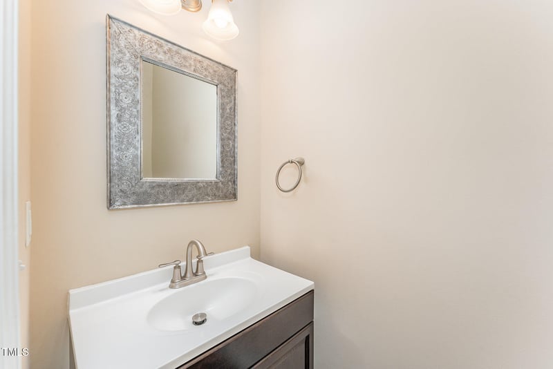 7205 Ladbrooke St, Raleigh, NC 27617