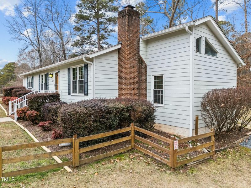 7205 Paddock Dr, Raleigh, NC 27613